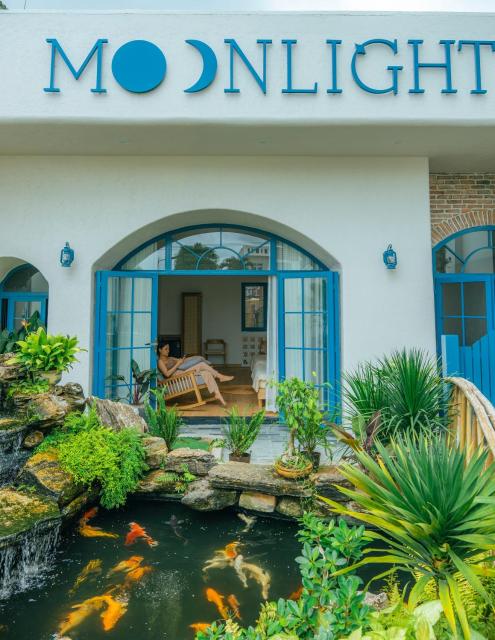 MOONLIGHT Homestay & Hotel