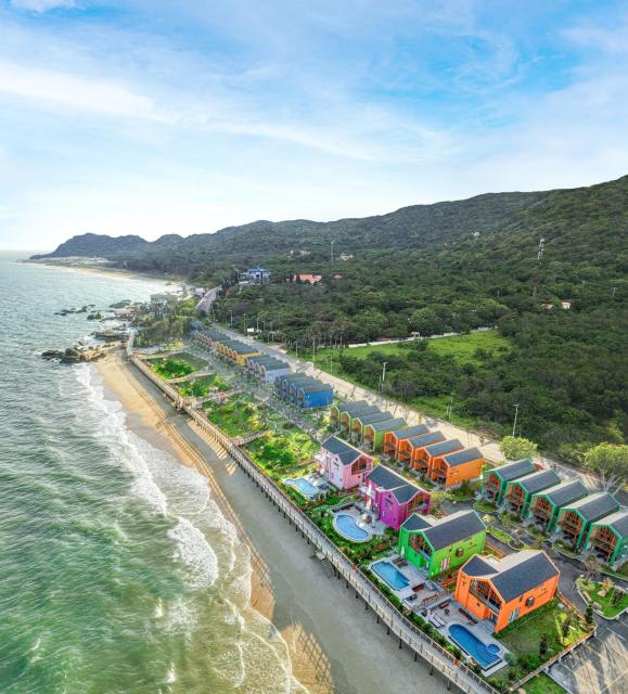 Trân Châu Beach & Resort