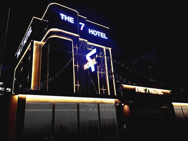 The 7 Hotel