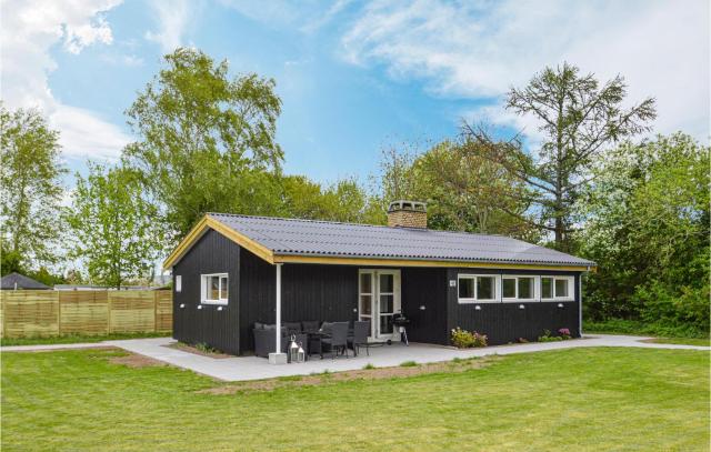 Amazing Home In Køge With Kitchen