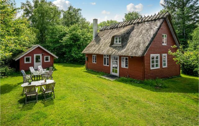 Awesome Home In Bogense With Kitchen