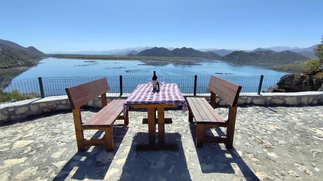 Bobija Village Skadar lake