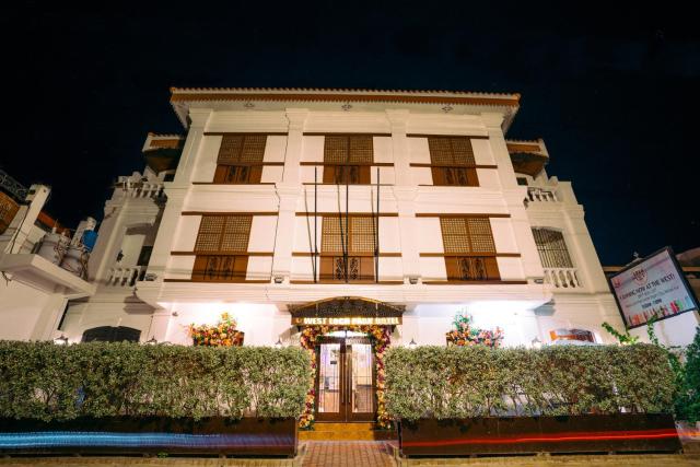 West Loch Park Hotel Vigan