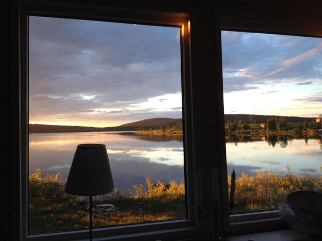 Lakeside cottage in Lapland with great view