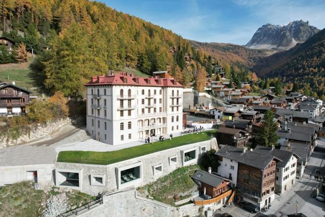 Grand Hotel du Cervin - Auberge de jeunesse et spa