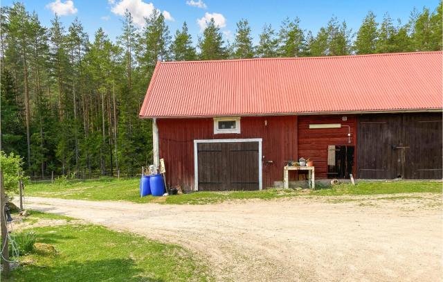 Amazing Apartment In Skärblacka With Kitchen