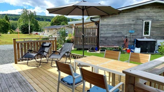 Schönes Haus mit Terrasse, Grill und Seeblick