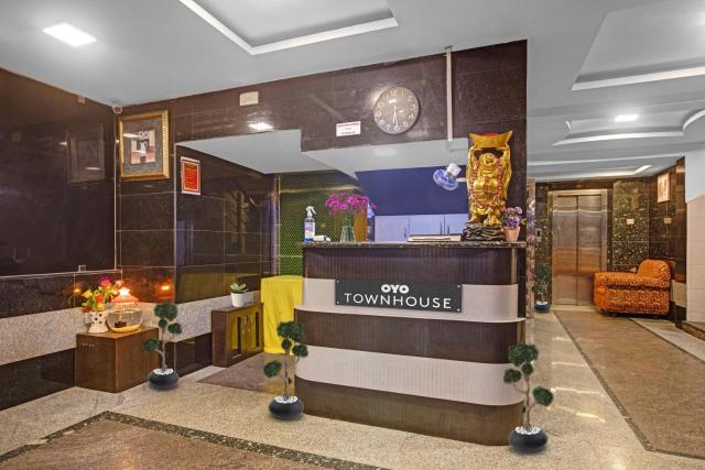 Super Townhouse Orchid Sankrish Near Balaji Dental College