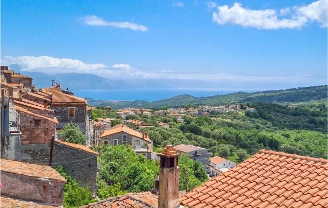 Lovely Home In Roccagloriosa With Kitchenette