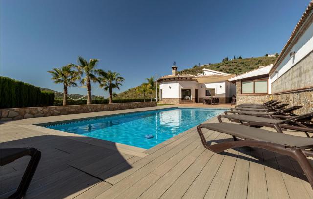 Beautiful Home In Malaga With Wifi