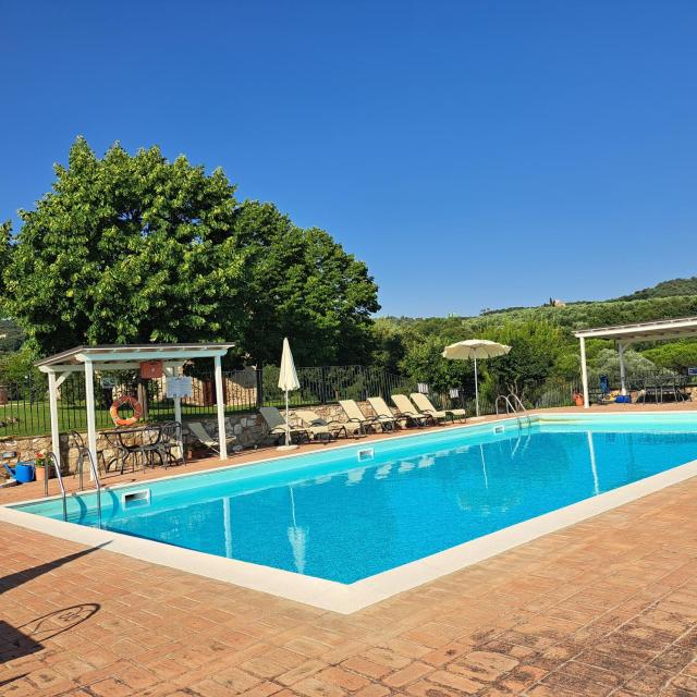 Villa with swimming pool, fenced, 10 bed places Toscana wi-fi