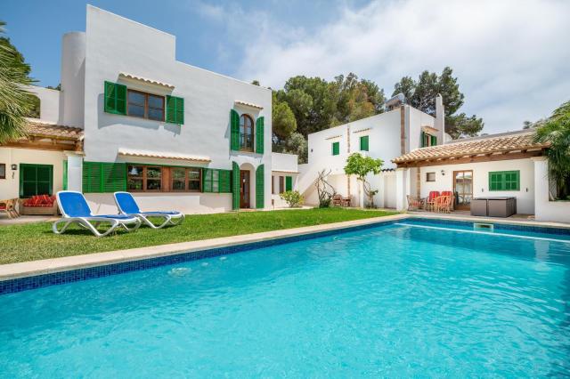 Wonderful 5 Bed Villa With Private