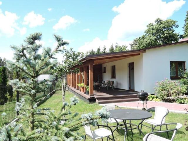 Holiday Home with a large terrace in Kolczewo