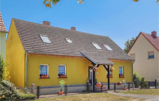 5 Bedroom Cozy Home In Neu Zauche Ot Caminche