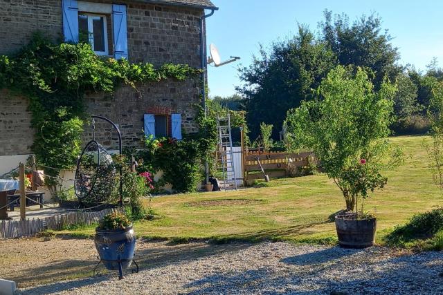 Mortain-Bocage - 2-Bed Cottage - Pet Friendly