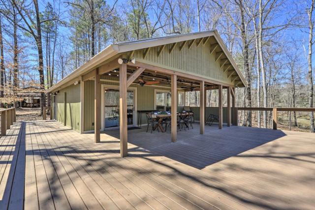 Stunning Culloden Cabin with Deck and Creek View!