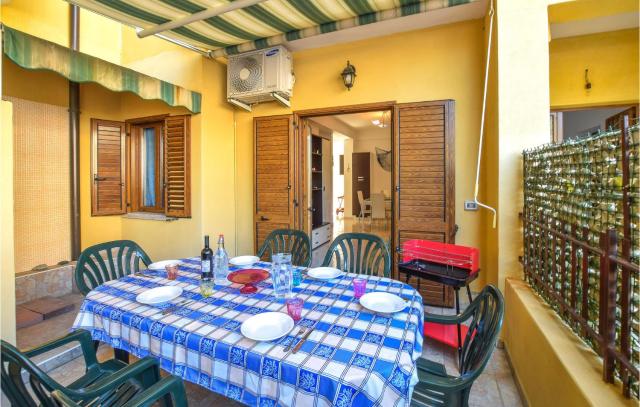 2 Bedroom Amazing Apartment In Nocera Terinese