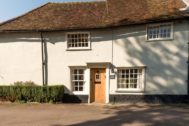 Miller Cottage a luxury 1550's cottage in the Historic centre of Saffron Walden