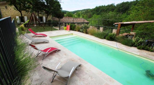 Villa spacieuse a Divajeu avec piscine privee