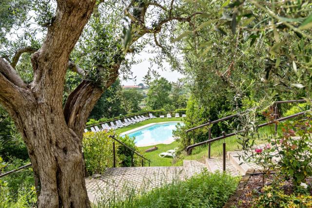 Lobram Castle Apartment near Lazise