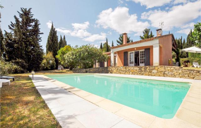 Awesome Home In Limoux With Outdoor Swimming Pool