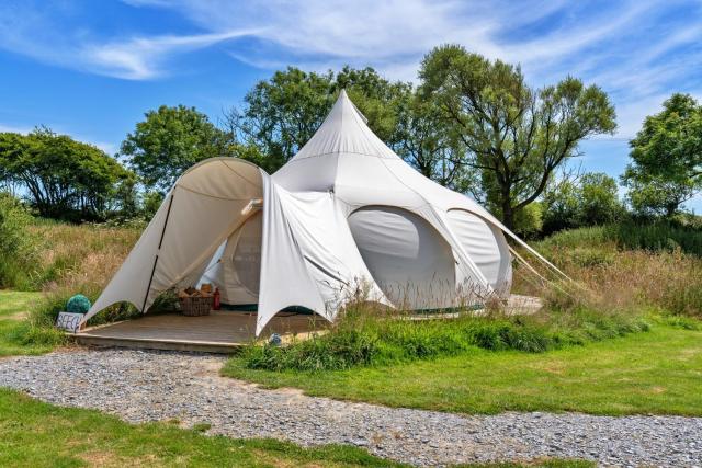 Finest Retreats - Beech Lotus Belle Tent