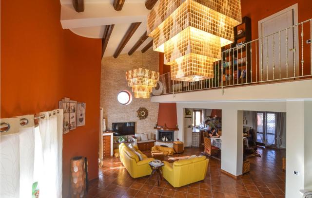 Amazing Home In Giarratana With Wifi