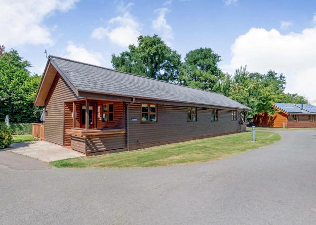 Ford Farm Lodges