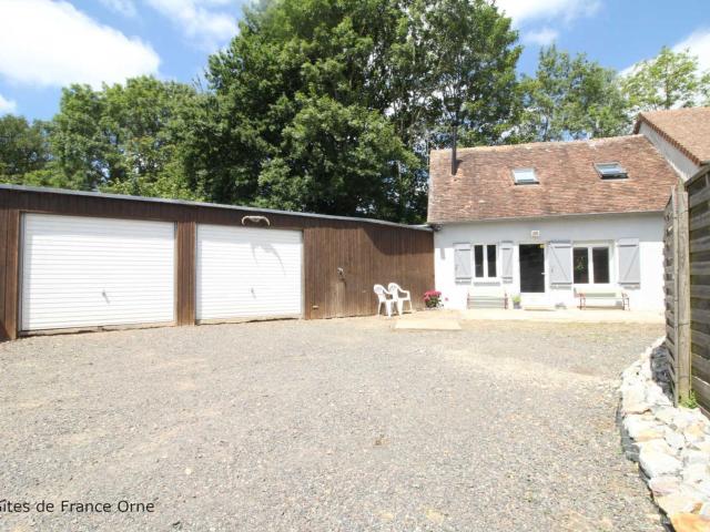 Maison calme avec jardin clos, proche Alençon - 3 chambres, équipements complets, animaux acceptés - FR-1-497-162