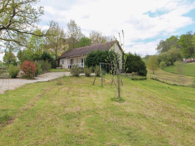 Beautiful holiday home with lake 15min by bike