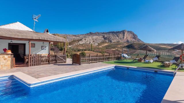 Casa La Pradera Antequera by Ruralidays