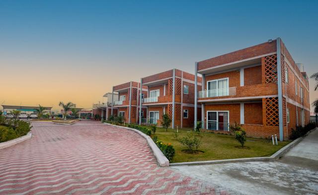 InnBox Farmstay - Rajpura Punjab