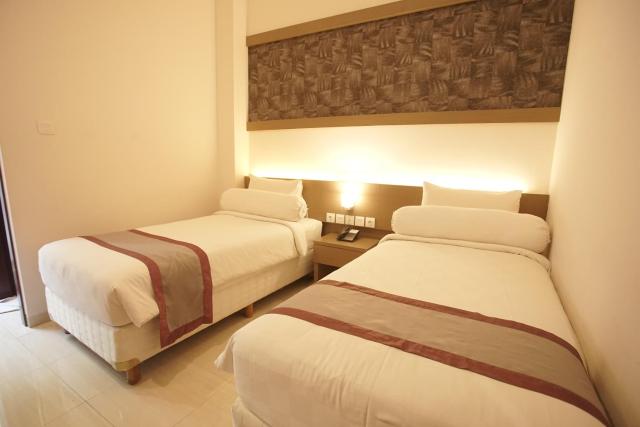 Viva Hotel Kediri, Azana Hotels Collection