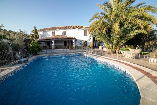 Cortijo El Segador y El Capricho