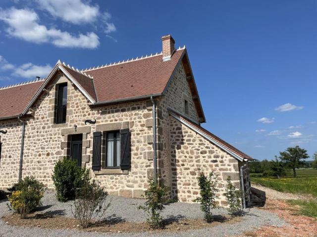 Charmant gîte à la ferme avec tout confort, proche de Bourbon-l'Archambault, idéal pour randos et curistes - FR-1-489-432