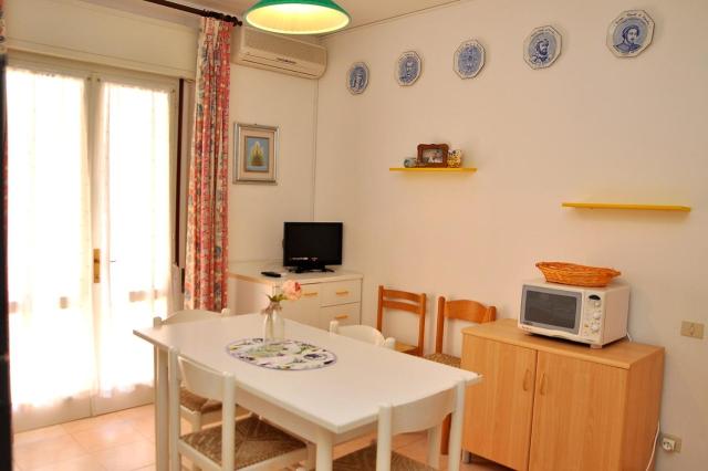 Nice two-bedroom apartment 150m from the beach