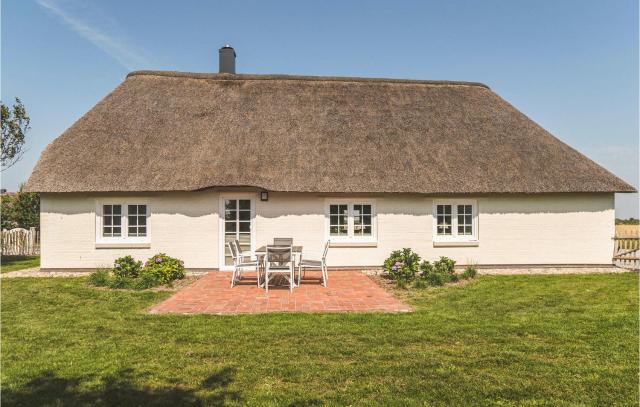 Lovely Home In Emmelsbüll-Horsbüll With Kitchen