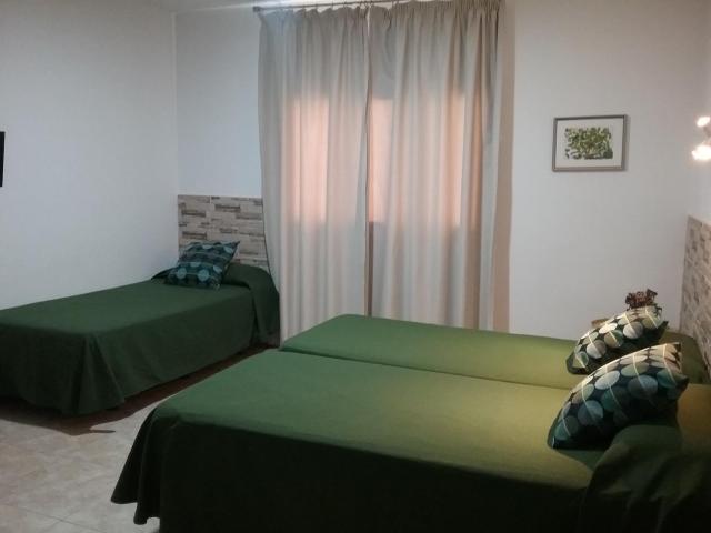 Hostal Residencia Cardona