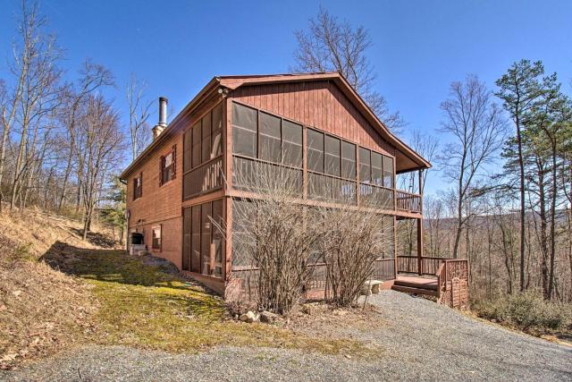 Cabin with Decks and Fire Pit Near Lost River!