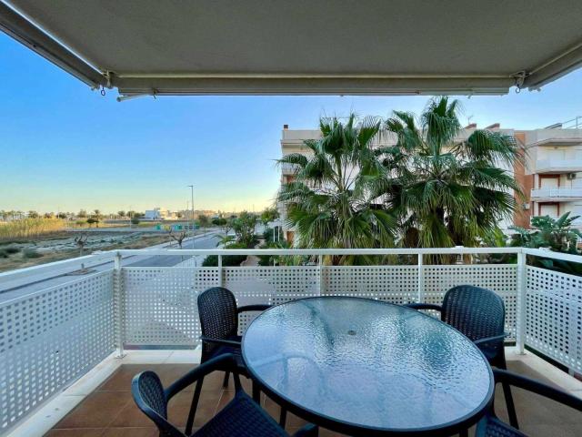 Apartamento con vistas al mar piscina padel