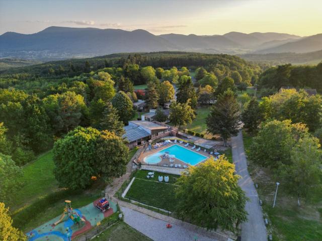 Hôtel Parc Les Cigognes - Albé