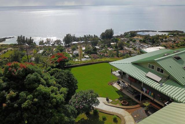 Waimea Bay Luxury Estate Views & Hot Tub