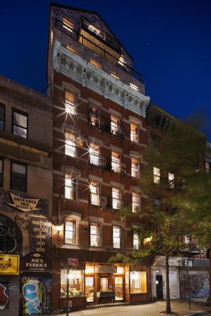 The Historic Blue Moon Hotel - NYC