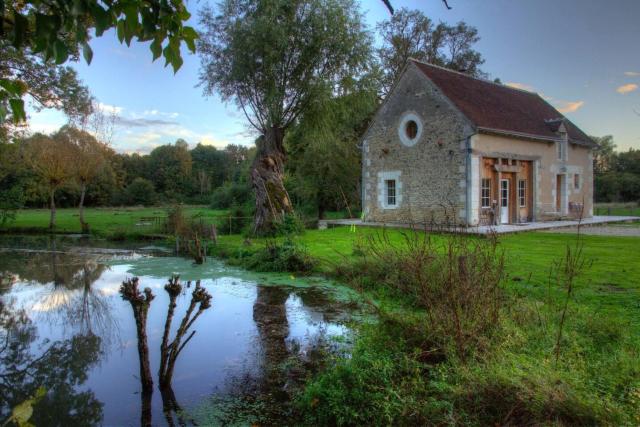 Maison de charme a Beaumont Village avec piscine priveea