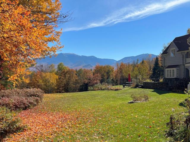 WOW New Spectacular Franconia Home - history - views - fire pit - hot tub - pool - grandeur - MUST SEE