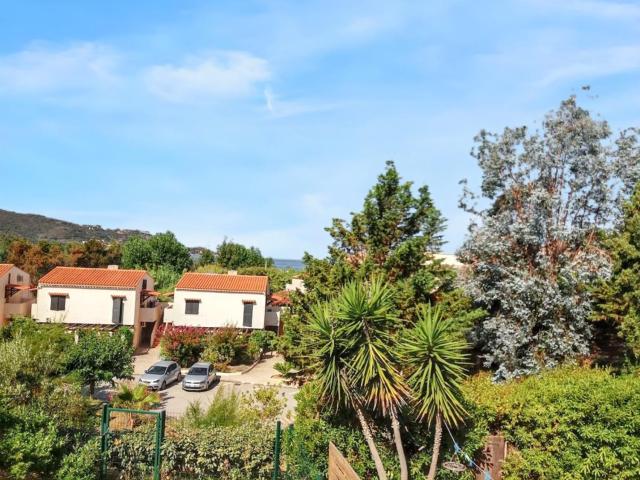 Maison accueillante a Calcatoggio avec jardin cloture