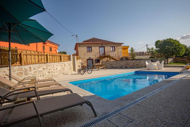 Casa da Clarinha, piscina, perto Sistelo e Ecovia do Vez