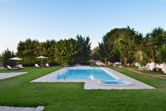 Villa John Dimeon Kato Achaia With Pool - Happy Rentals