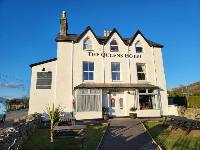 The Queens Hotel Harlech