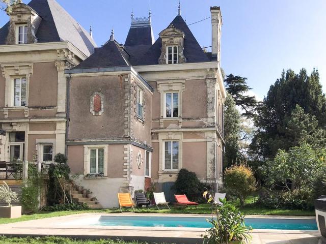 Maison de maître avec piscine et jardin - cœur des Coteaux du Layon, proche Angers et Saumur - FR-1-622-55